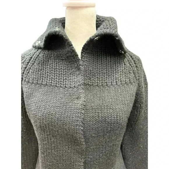 GAP Black Knit Cardigan Wool Blend Snap Closure Sweater Fit is A Size Small - Picture 2 of 16